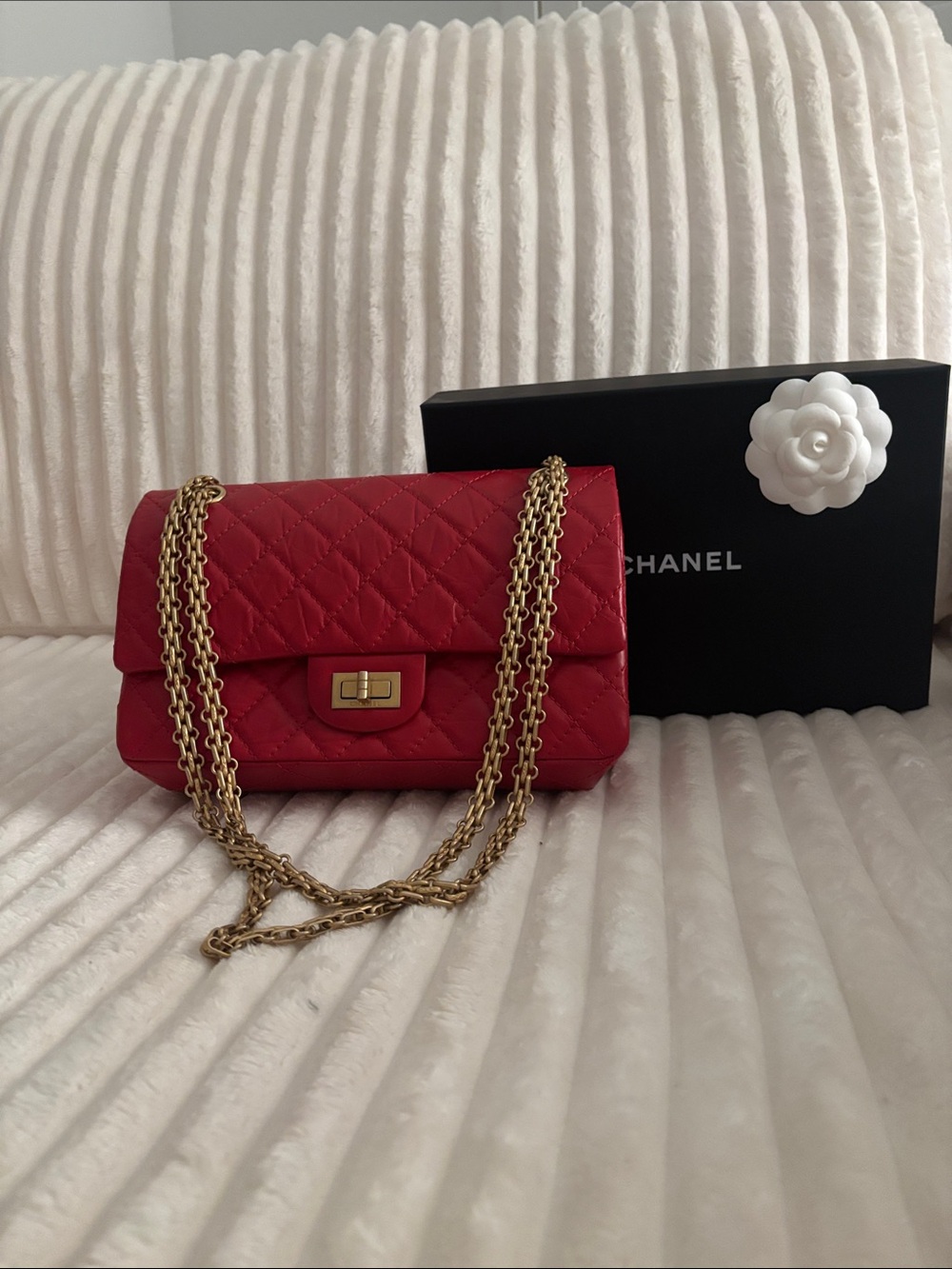 CHANEL Red 2.55 small size
